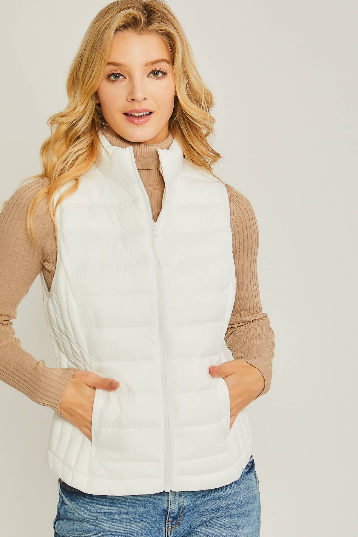 `Packable Puffer Vest w/ Pouch