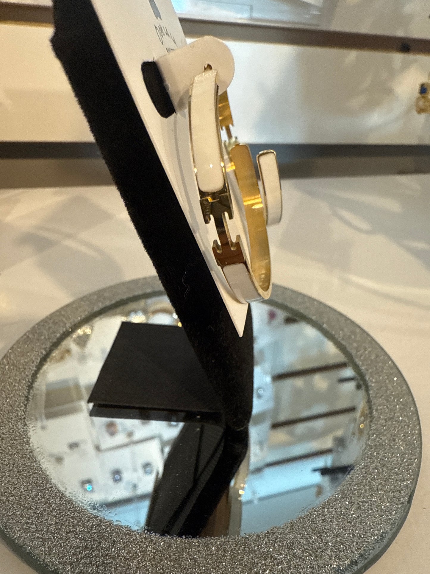 Carissima Wh Hoop Gold