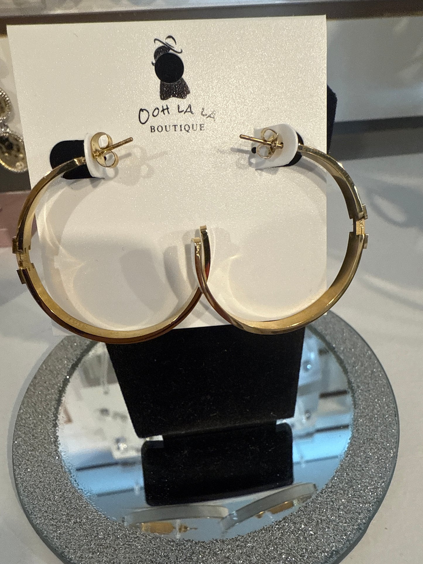 Carissima Wh Hoop Gold