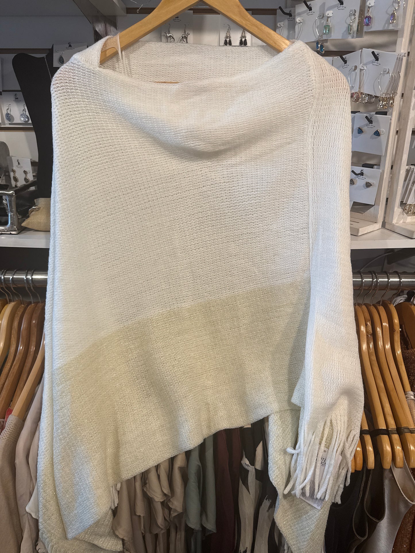 Bon Voyage Sweater Shawl White