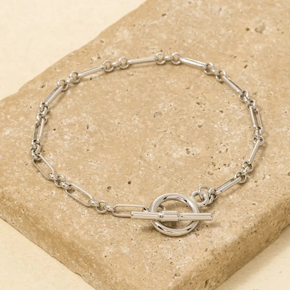 Oval Toggle Chain Bracelet