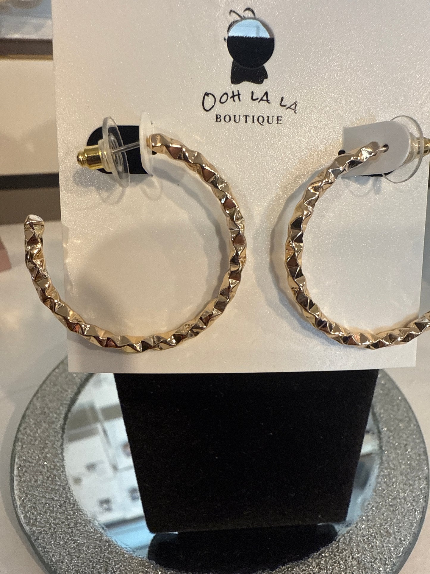 Textured Metallic Hoop G