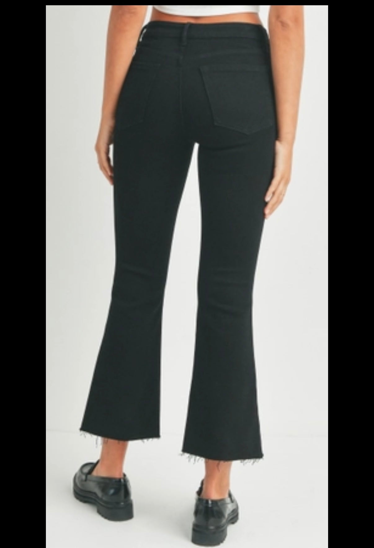 Blk Crop Flare O