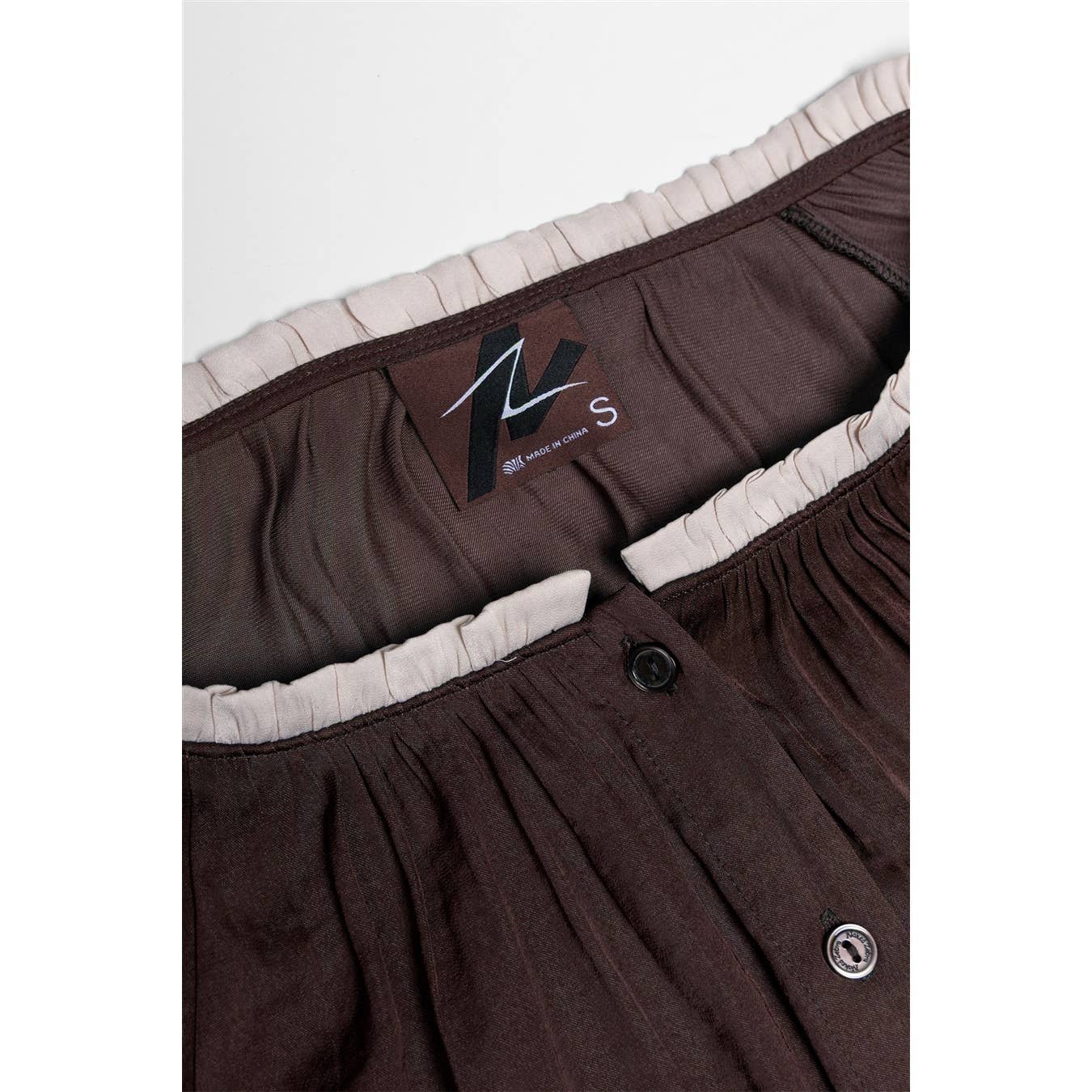 Abstract Applique Popover Blouse