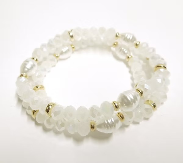 White, Pearl & Gold Bracelet