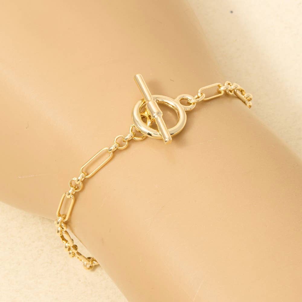 Oval Toggle Chain Bracelet