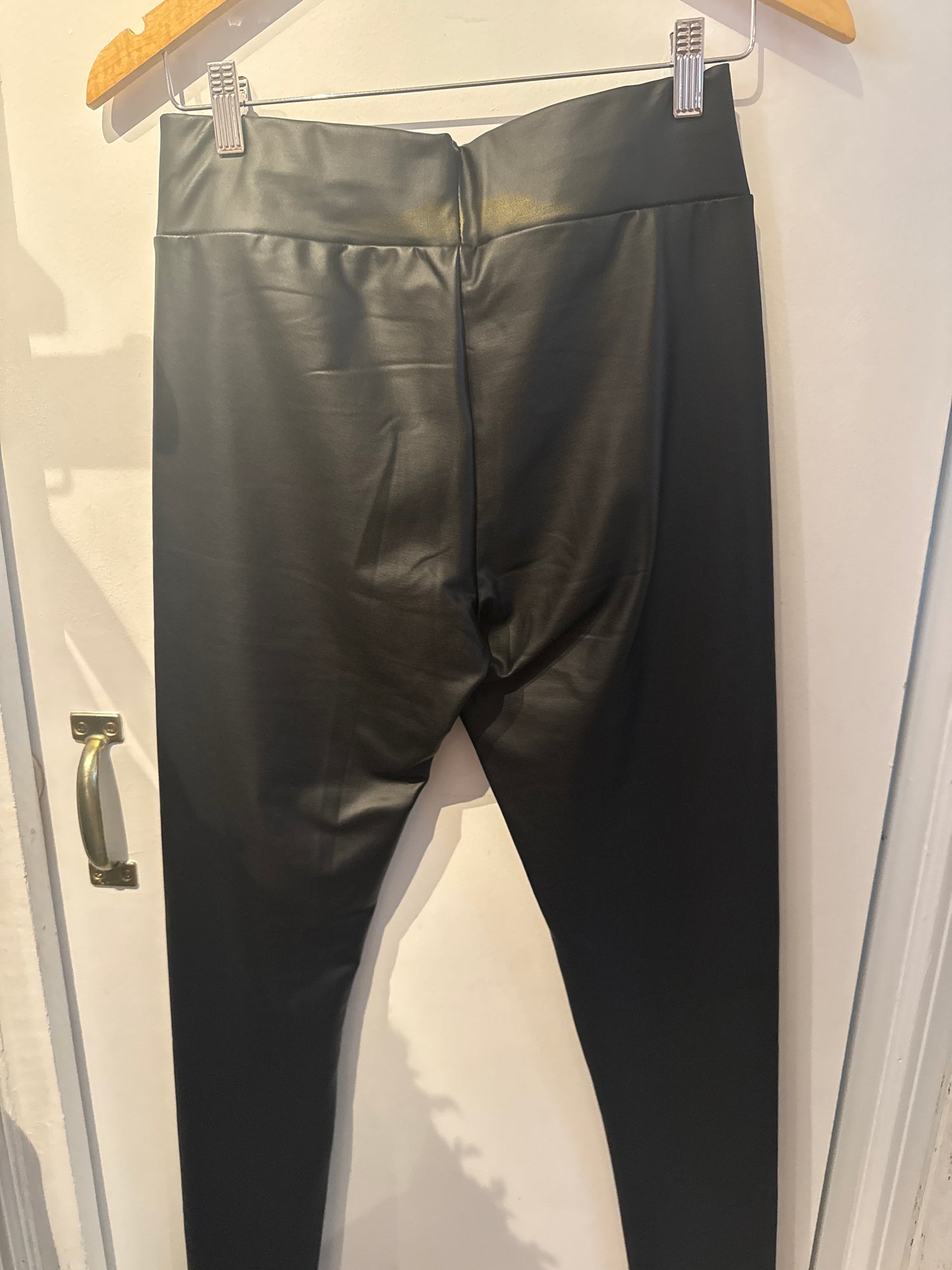 Leatherette H-Waist Leg-Blk Med
