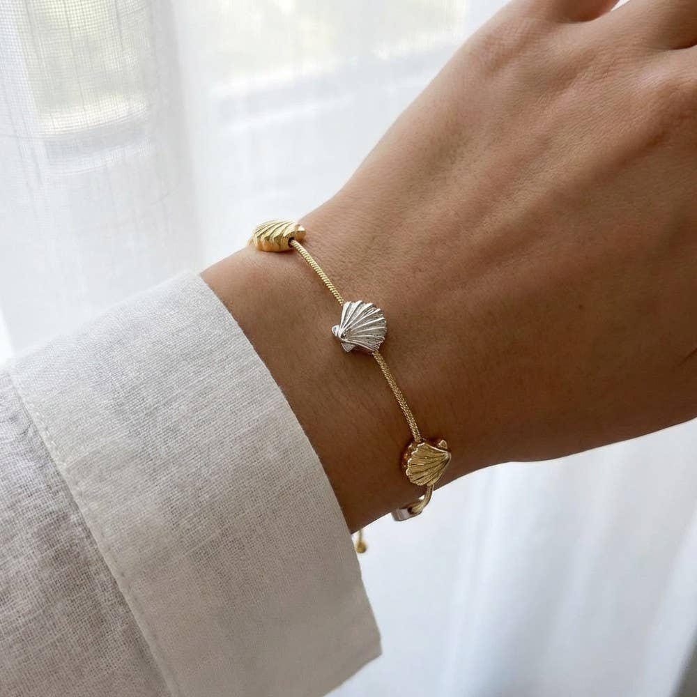 Sea Shell Station Charms Chain Bracelet