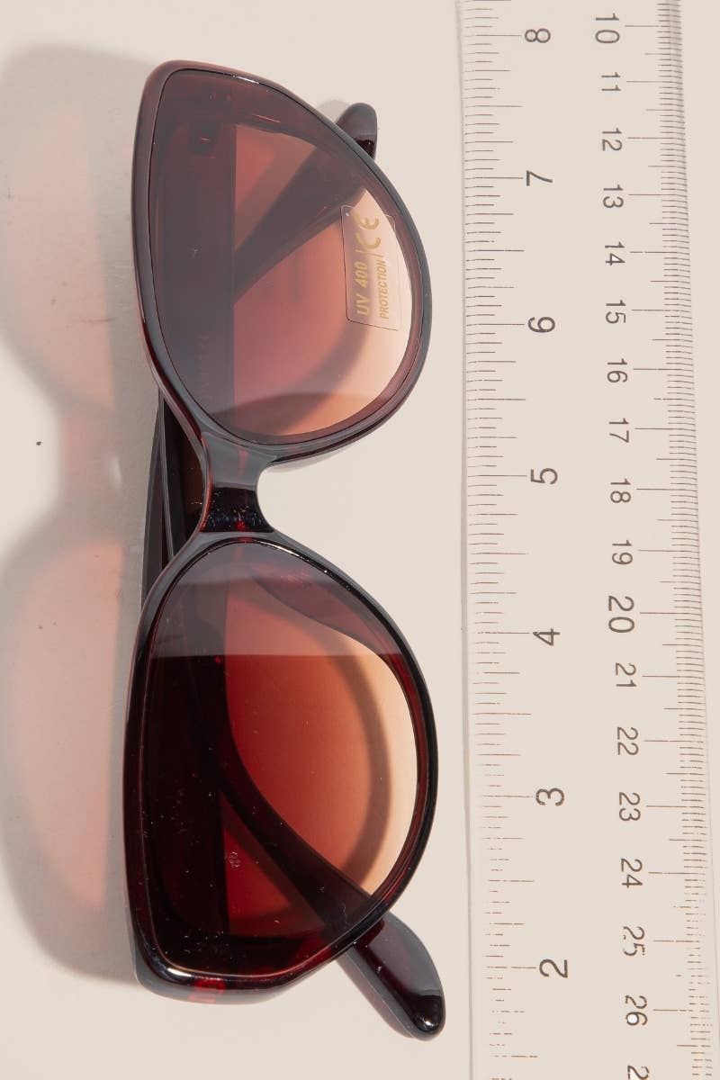 Thin Frame Oval Lens Sunglasses Set