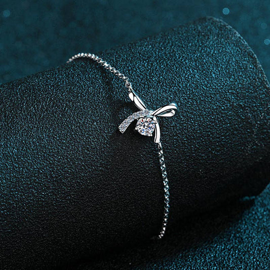 Four-Prong Bow Moissanite Bracelet in 925 Sterling Silver