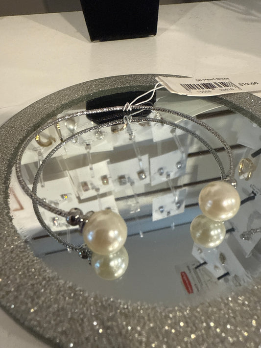 Silver Pearl Bracelet