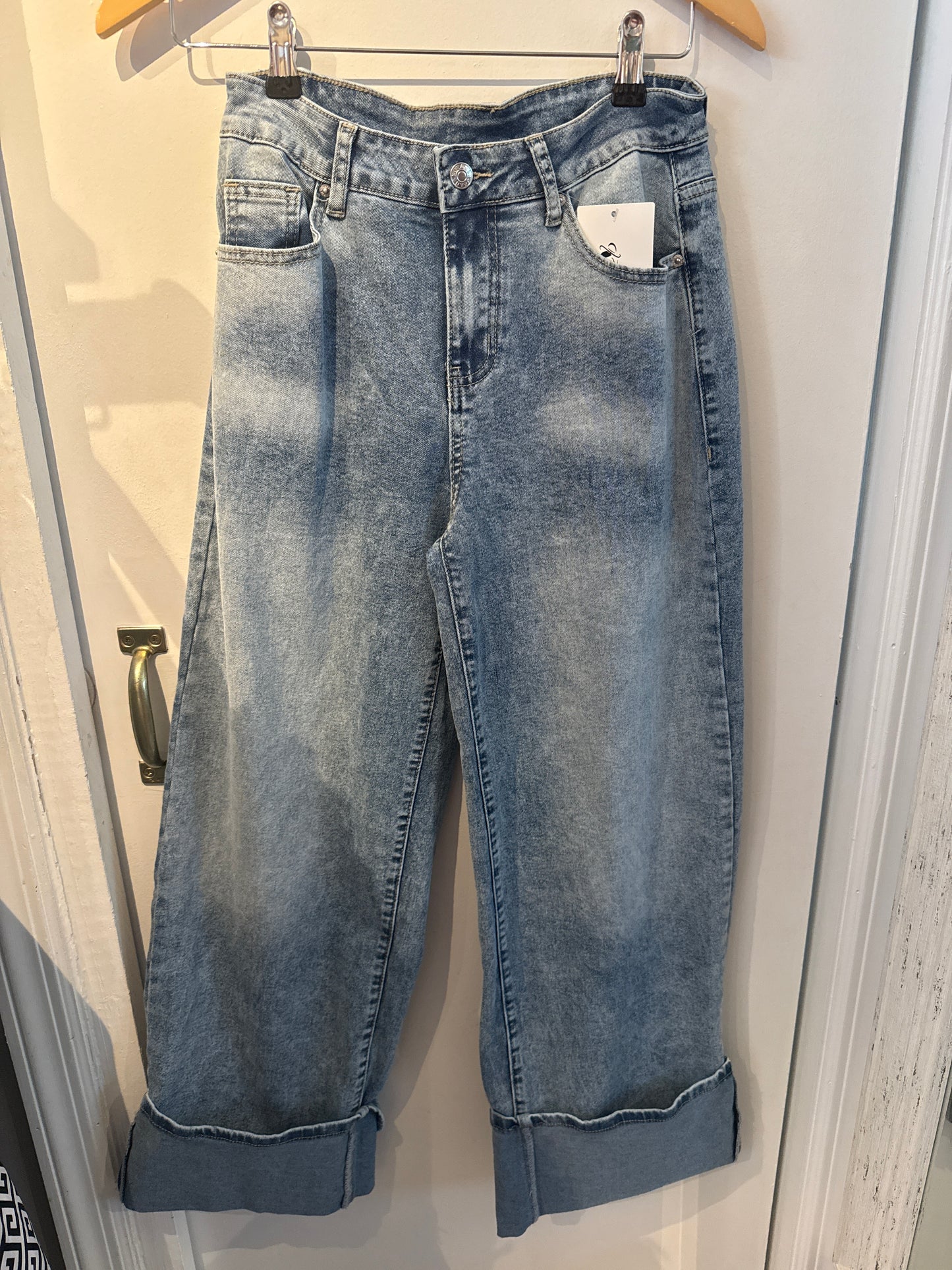 HR Button Cuf Med Wash Jeans