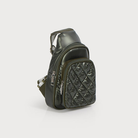 QUILTED SLINGBAG WITH SHINY AND ADJUSTABLE GUITAR STRAP