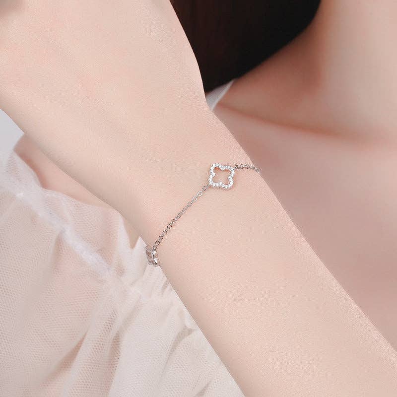 Triple Four Leaf Clover Bracelet in 925 Sterling Silver