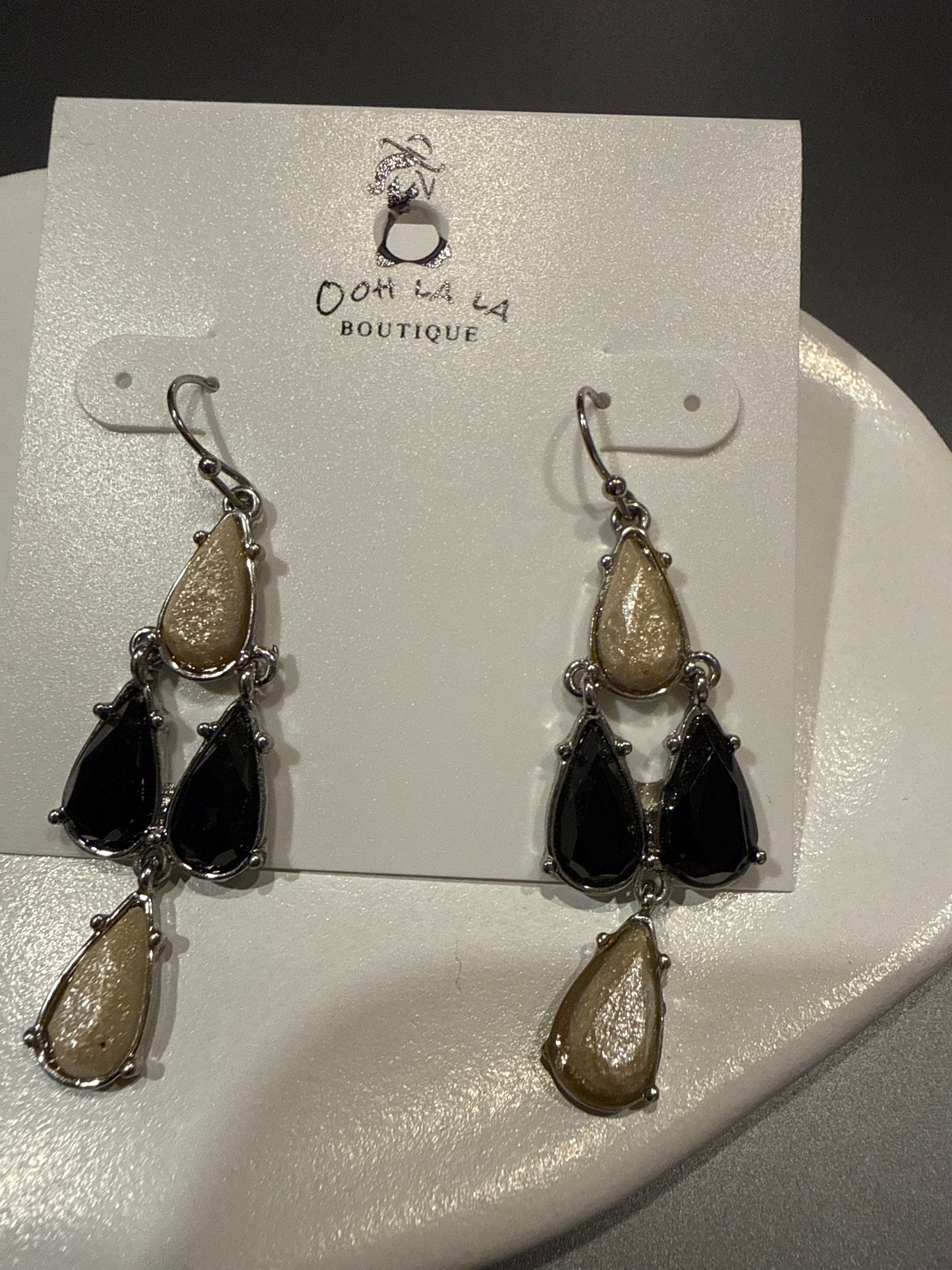 Elegant Black & Champagne Drop Earrings