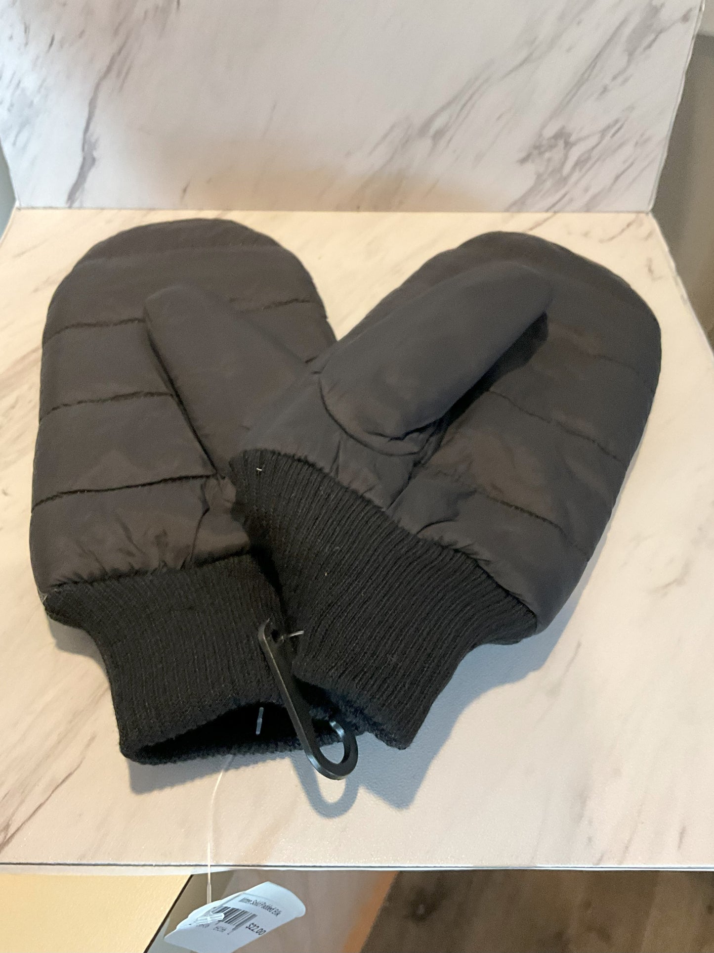 Mitten Solid Padded