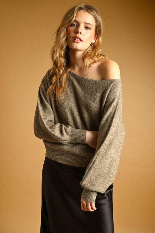 LONG SLEEVE BOAT NECK TOP